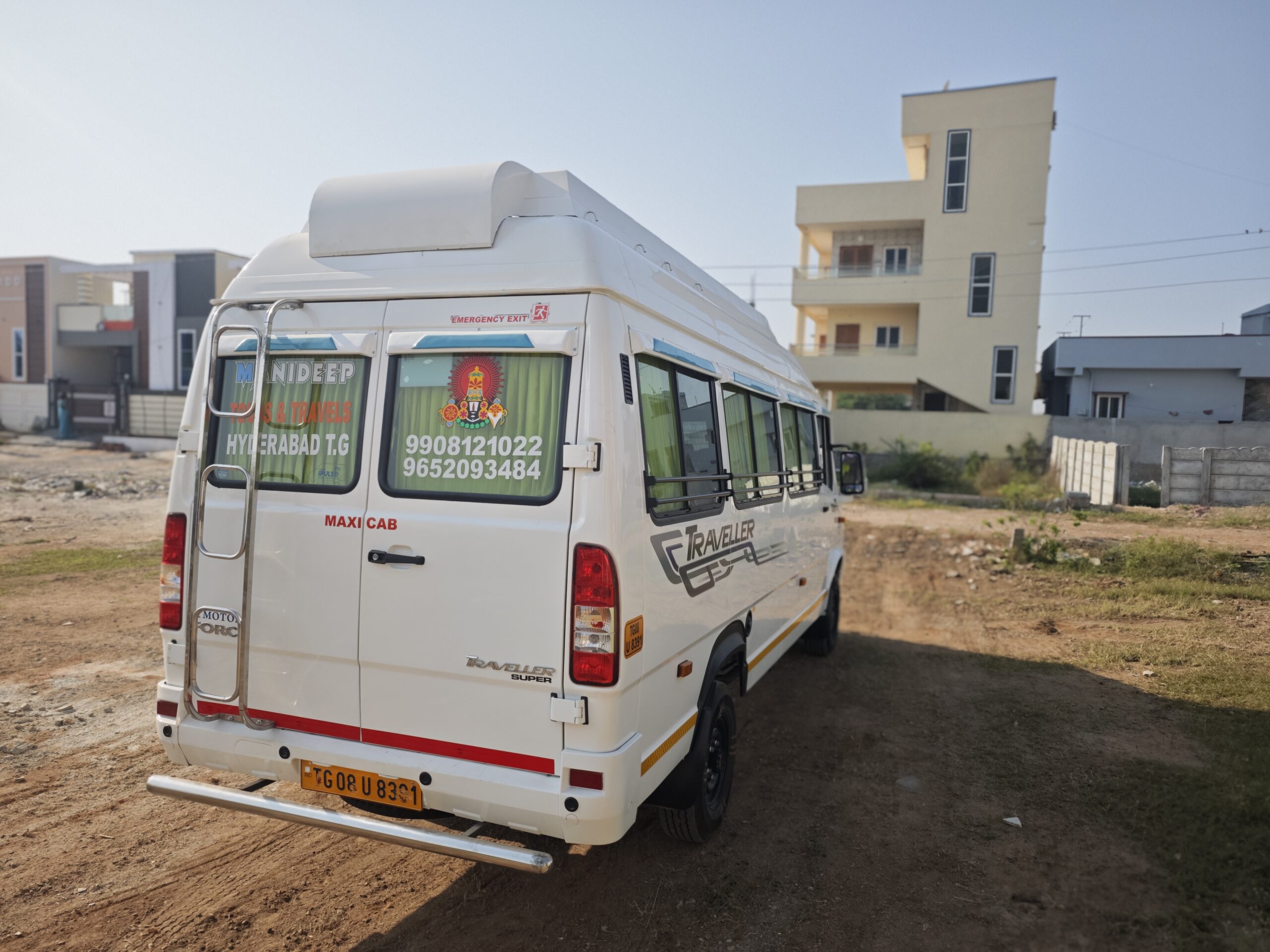 Manideep Tours Bus Front